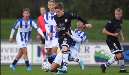 Đoàn Văn Hậu không còn cơ hội đá chính trước khi trở về Việt Nam