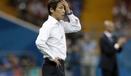 Lên án hành vi ăn vạ, HLV Thái Lan lớn tiếng chê cầu thủ Việt Nam nghiệp dư 