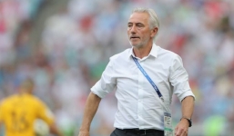 HLV UAE gặp áp lực tâm lý rất lớn khi đối đầu với ĐT Việt Nam 