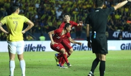 Danh tính trọng tài bắt chính trận Việt Nam vs UAE: 'Thần tài' của Quang Hải và đồng đội