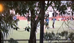 Phóng viên Malaysia quay lén buổi tập của ĐT Thái Lan 