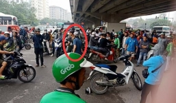 Xác định danh tính người chồng cầm dao truy sát vợ tại Hà Nội 