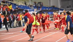 Những hình ảnh đắt giá nhất về tuyển nữ Việt Nam: Chức vô địch của máu, mồ hôi và nước mắt