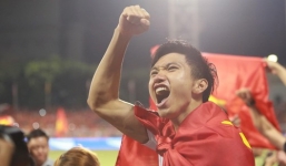 Đoàn Văn Hậu nhận vinh dự lớn, được CLB SC Heerenveen vinh danh trước hàng chục nghìn CĐV