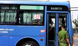 Tài xế xe bus bàng hoàng, không biết tại sao mình bị nhóm côn đồ tấn công 