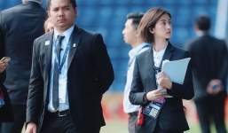 Vẻ đẹp 'gây thương nhớ' của hot girl Thái Lan dẫn đoàn U23 Việt Nam tại VCK U23 châu Á 