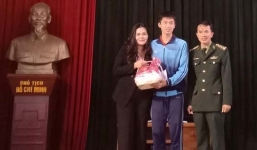 Vận động viên điền kinh trả lại 50 triệu đồng cho người đánh rơi ví 