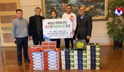 HLV Park Hang Seo tặng sâm, đích thân đến sân tiếp lửa cho tuyển nữ Việt Nam 