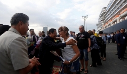 Du khách trên du thuyền 'bị hắt hủi' xét nghiệm 2 lần vẫn dương tính với virus NcoV