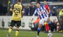 Đoàn Văn Hậu có pha kiến tạo mãn nhãn để đồng đội lập công tại SC Heerenveen