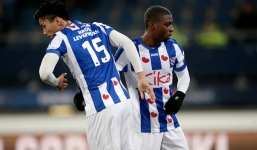 Đối thủ sắp tới của Đoàn Văn Hậu có 3 người bị cách ly vì nghi nhiễm virus corona 