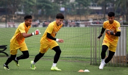 Thủ thành của U23 Việt Nam bị phạt nặng vì dàn xếp tỷ số 