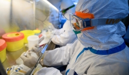 Phát hiện mới về virus corona khiến 'khoảng cách' 2 m theo khuyến cáo không còn an toàn