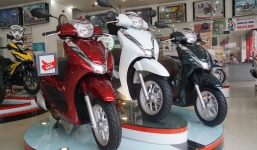 Bất chấp dịch Covid-19, người Việt vẫn mua hơn 8.000 xe máy mỗi ngày 