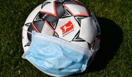 Bóng đá Đức rúng động vì 10 ca dương tính với Covid-19, ngày trở lại bỗng dưng xa vời 