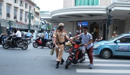 Đề xuất người đi xe máy điện cũng cần có bằng lái xe 