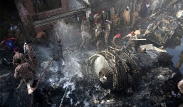 Vụ rơi máy bay tại Pakistan: Tìm thấy hộp đen của máy bay 