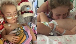 Bé 2 tuổi hôn mê sâu bỗng tỉnh dậy nhờ nụ hôn của chị gái 