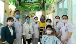 Vụ cây phượng bật gốc ở sân trường: Học sinh cuối cùng được xuất viện