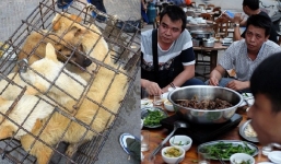 Trước khi lệnh cấm được thông qua, người Trung Quốc hào hứng với 'lễ hội thịt chó' 