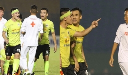 Quang Hải lại khiến dân mạng dậy sóng với hành động chỉ tay vào mặt nhân viên khiêng cáng