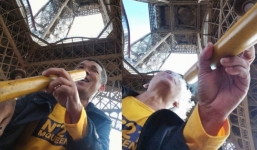 Ông chú Việt Nam hút thuốc lào ngay dưới chân tháp Eiffel gây bão mạng xã hội
