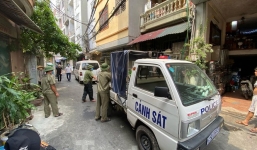 Hà Nội phong tỏa một khu dân cư vì có ca nghi dương tính với COVID-19 