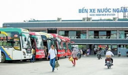 Hà Nội ra thông báo khẩn, tìm người đi chung xe với bệnh nhân COVID-19 