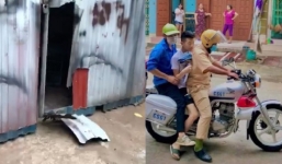 Nam sinh ngủ quên, CSGT và tình nguyện viên đến phá cửa gọi dậy, 'hộ tống' đi thi