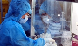 Phó thủ tướng thông tin về vaccine COVID-19 'made in Vietnam', xem xét bắt buộc phải cài Bluezone