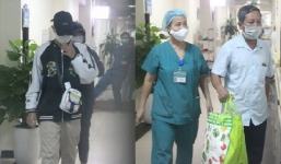 Ông ngoại bé trai bị bỏ rơi ở khe tường rưng rưng, mong xã hội tha thứ cho hành vi dại dột của con gái