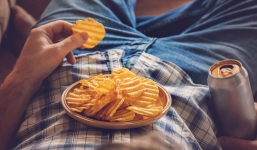 6 loại thực phẩm quen thuộc đói đến mấy cũng không được ăn 