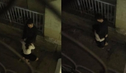 Cô gái giúp bạn trai 'sửa khóa quần' giữa chốn đông người, hành động khiến ai cũng đỏ mặt