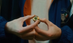 Cao Sao Vàng Việt Nam càn quét thị trường Hàn và Nhật, giá trên trời vẫn cháy hàng liên tục