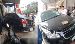Ô tô lao với tốc độ 'bàn thờ', tông 2 bố con bay lên mái nhà: Tài xế chưa có bằng lái, vẫn đang bỏ trốn