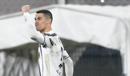 'Cầu thủ nghèo nhất ĐT Việt Nam' sắp làm đám cưới; Ronaldo lập kỷ lục mới với Juve