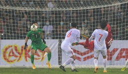 Vừa được đá chính, Quang Hải khiến tất cả trầm trồ với siêu phẩm giúp ĐT Việt Nam dẫn trước 