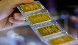 Cập nhật giá vàng hôm nay mới nhất ngày 3/1: Biến động thất thường, người mua chịu 'trái đắng'