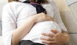 Vũng Tàu: Học sinh lớp 7 tự cắt dây rốn, sinh con trong phòng vệ sinh 