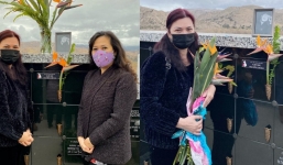 Xót xa hình ảnh vợ cố nghệ sĩ Chí Tài mắt sưng húp thăm mộ chồng sau 1 tháng ngày mất 