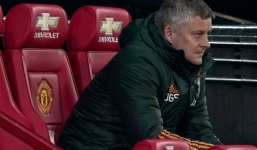 M.U đổ lỗi cho trọng tài sau trận thua; trận đấu đầu tiên của V.League phải hoãn vì Covid-19 