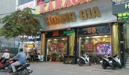 Hà Nội yêu cầu tạm dừng dịch vụ karaoke, quán bar, vũ trường từ 0h ngày 1/2