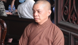 Sư trụ trì cầm hương xua đuổi mẹ con đang chụp ảnh lên tiếng trần tình về sự việc 