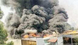 Lại thêm một vụ cháy lớn tại khu vực trung tâm TP.HCM, một trường cấp 3 phải sơ tán toàn bộ học sinh