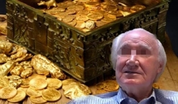 Bị dòng họ cho ở nhà hoang, người đàn ông ngậm ngùi dọn dẹp bỗng thấy cả tạ vàng ròng