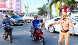 Từ 17/5, CSGT sẽ xử phạt người không đeo khẩu trang