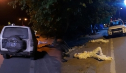 Chiến sĩ áo trắng chống dịch Covid-19 nằm vật bên vệ đường: Chỉ mong được ngủ 15 phút rồi lại tiếp tục hành trình