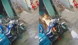 Hàn vào bình xăng gây cháy xe, gia chủ còn tạt thêm nước vào đám cháy khiến hàng xóm chạy toán loạn