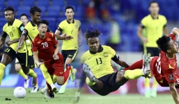 Tuyên bố không cần phạm lỗi với Việt Nam, Malaysia đã làm gì để nửa đội hình nhận thẻ vàng thế kia?