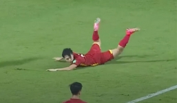 Văn Toàn có ăn vạ kiếm penalty hay không? Chuyên gia uy tín đưa câu trả lời chính xác nhất